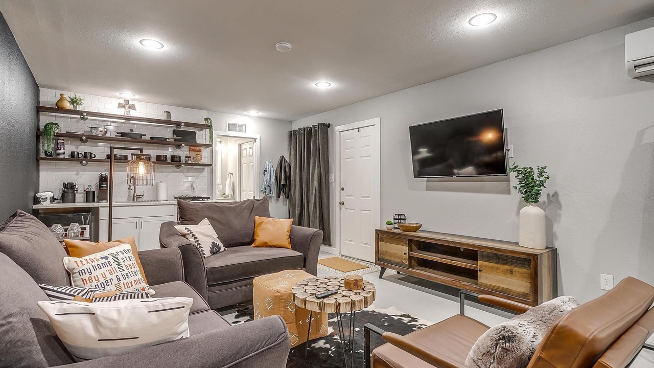Photo of Livingroom in Arlington Heights