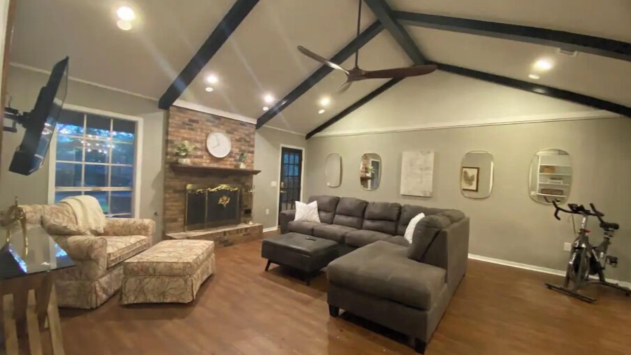 Photo of Livingroom in Flowood