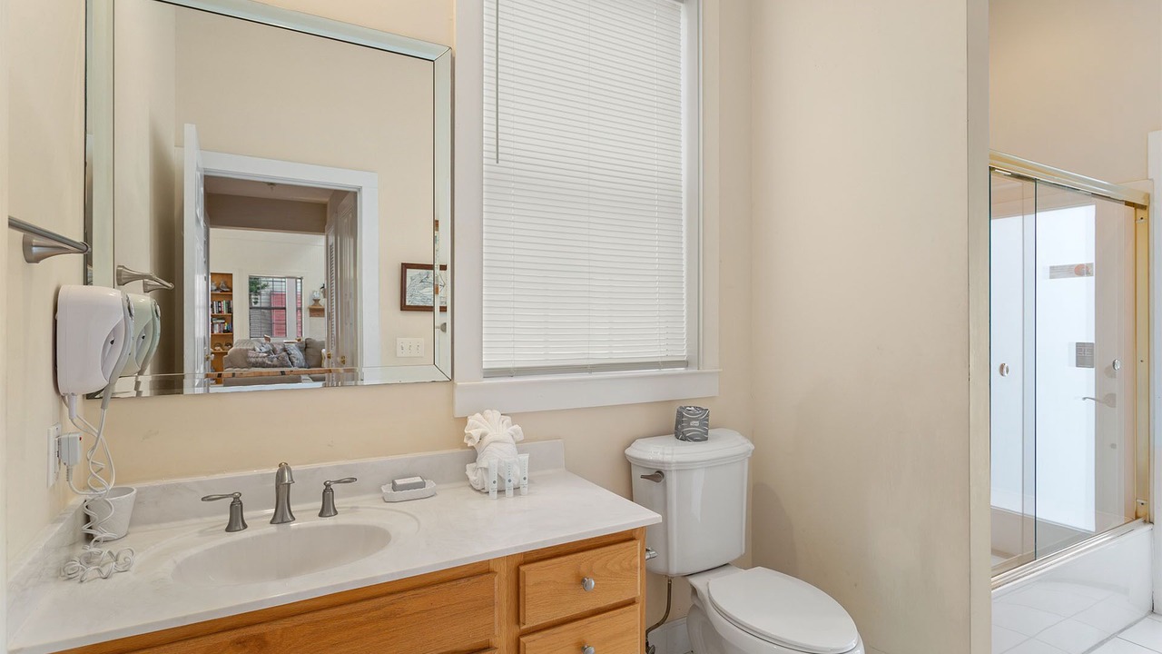 Photo of Bathroom in Crystal Shores