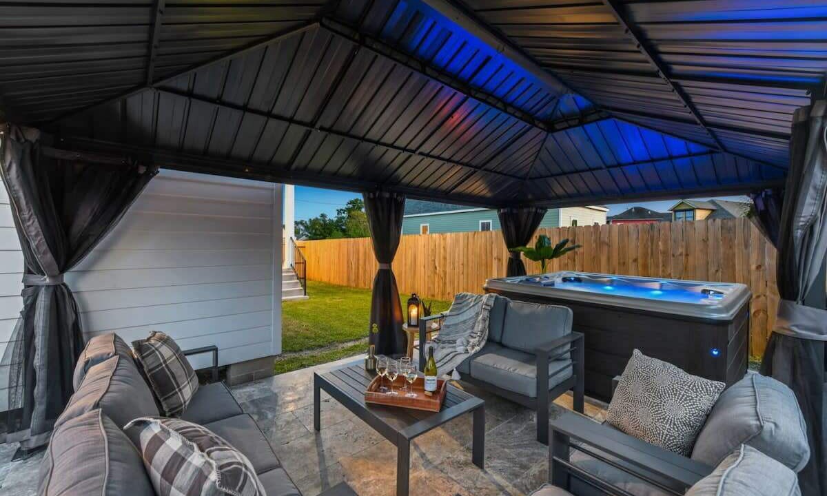 Photo of Outdoor in Whitney