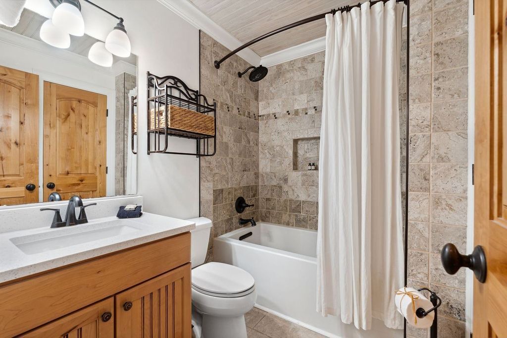 Photo of Bathroom in Inlet Beach