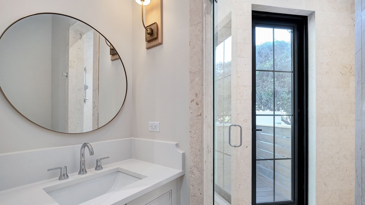 Photo of Bathroom in Seawalk Circle