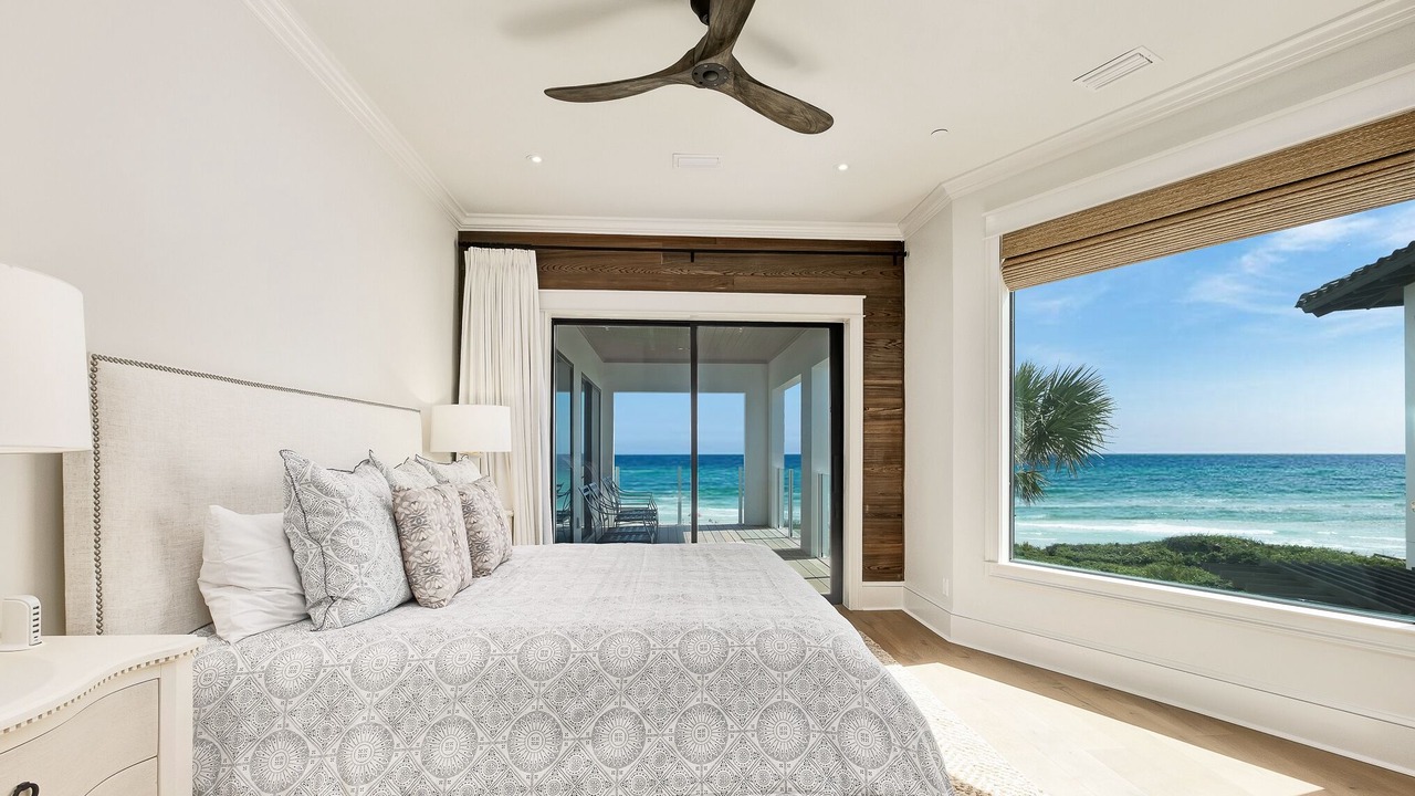 Photo of Patio Balcony in Seawalk Circle