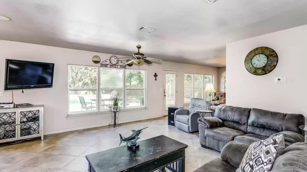 Photo of Livingroom in Fort Walton Beach