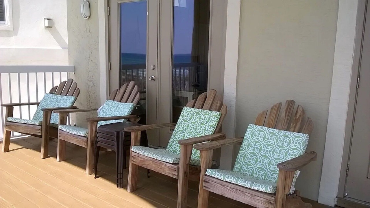 Photo of Patio Balcony in Destiny Shores