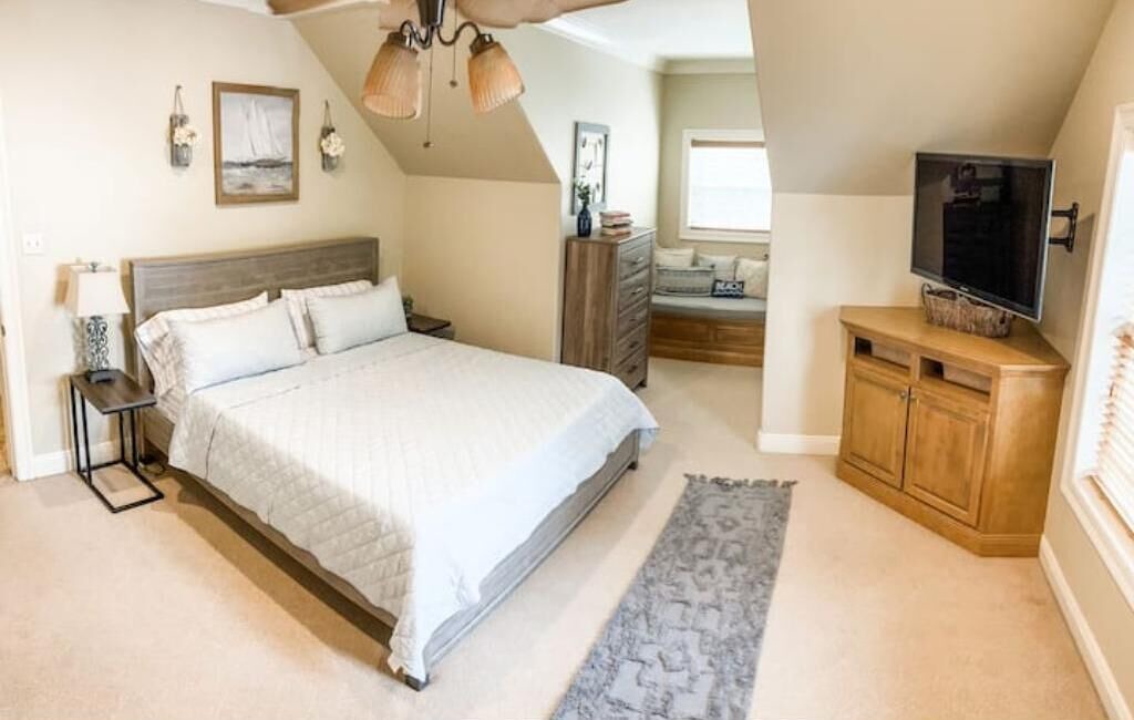 Photo of Bedroom in Dauphin Island