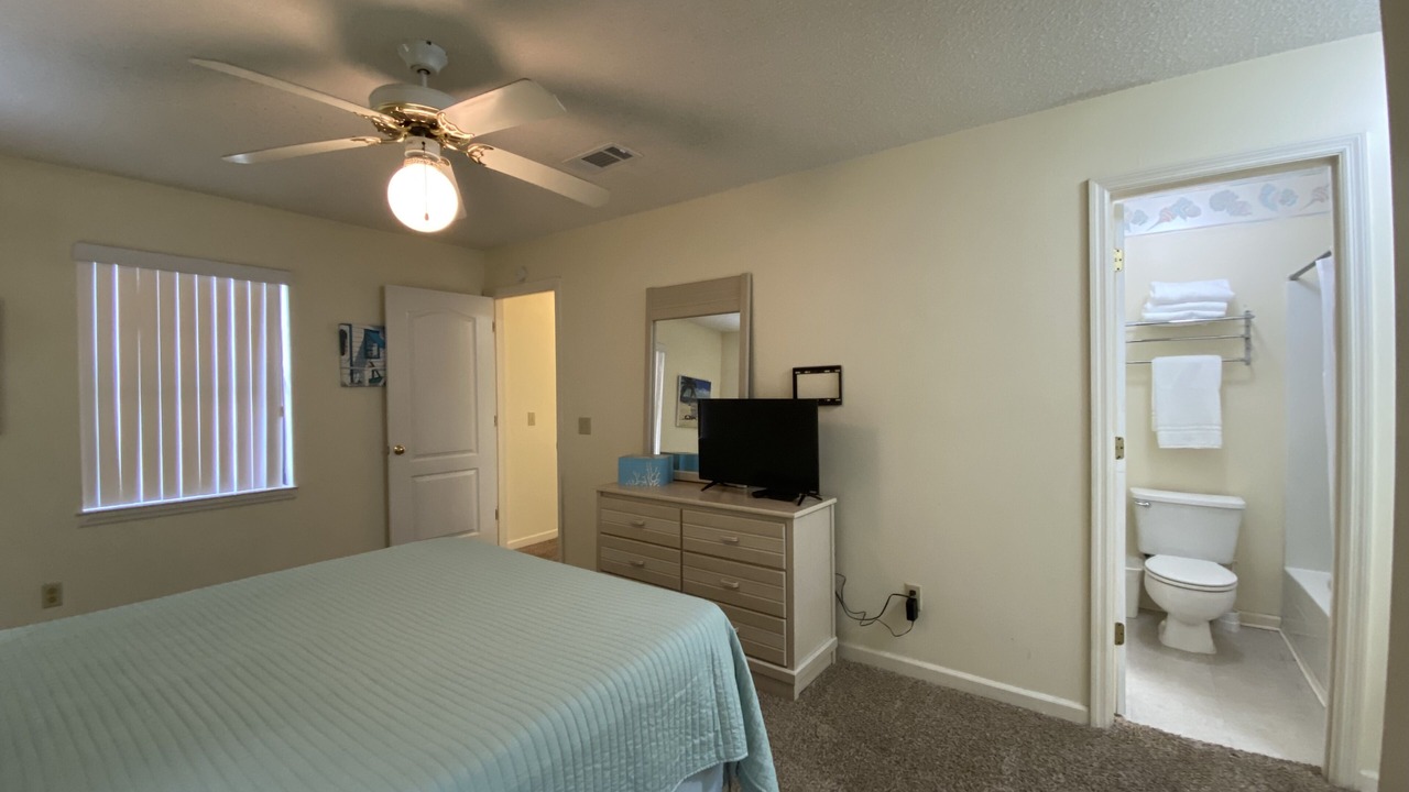 Photo of Bedroom in Summer Breeze