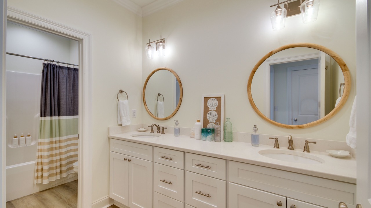 Photo of Bathroom in Waveland