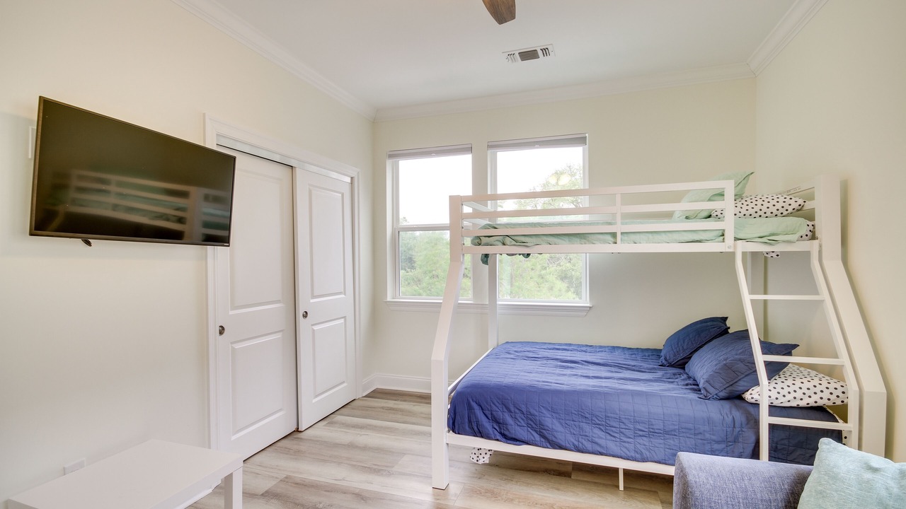 Photo of Bedroom in Waveland
