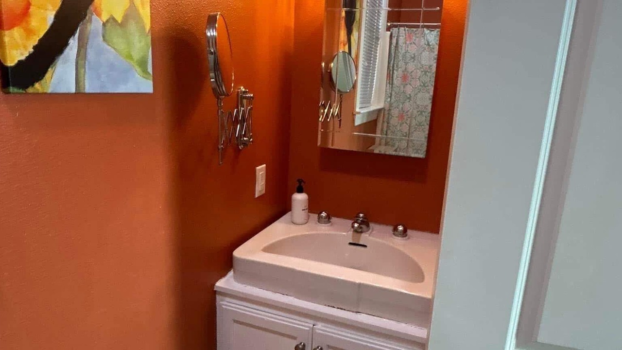 Photo of Bathroom in Seventh Ward