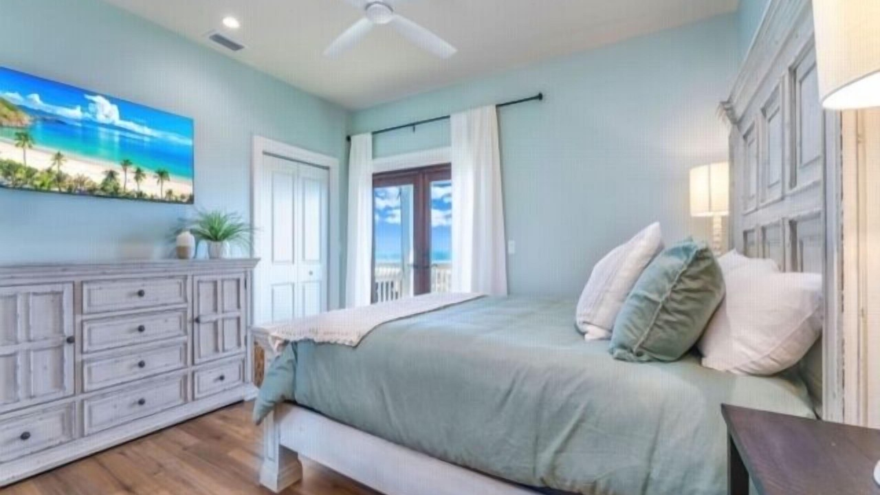 Photo of Bedroom in Mexico Beach
