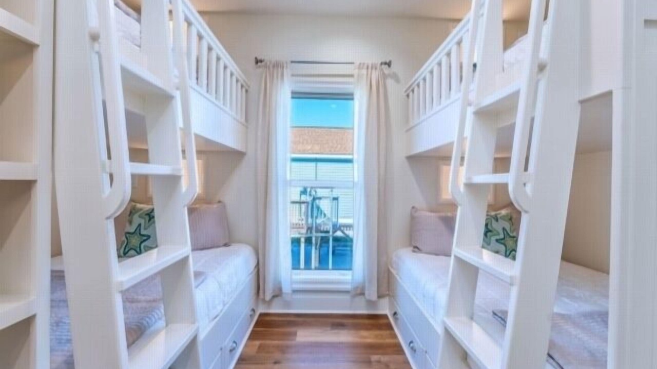 Photo of Bedroom in Mexico Beach