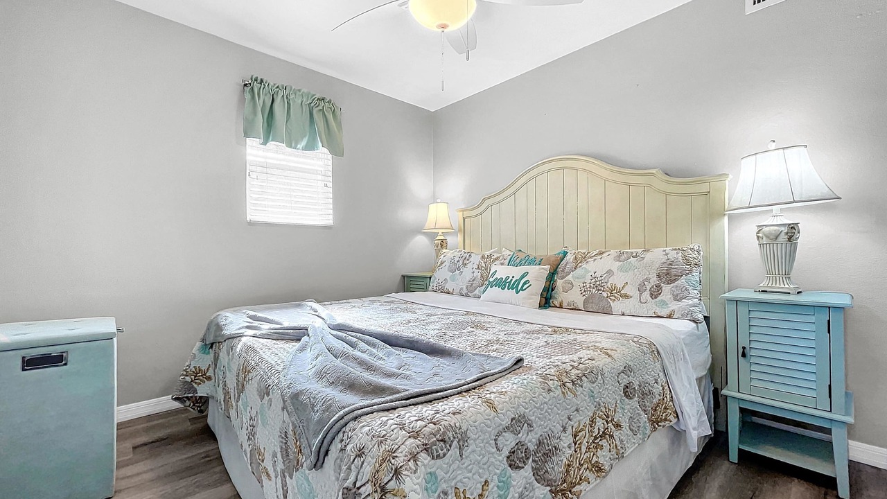 Photo of Bedroom in Bradenton Beach