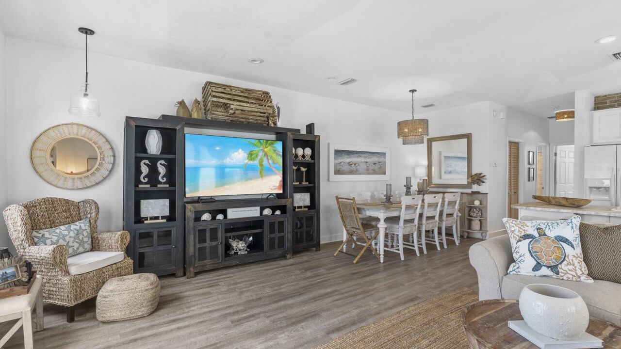 Photo of Livingroom in Alligator Point