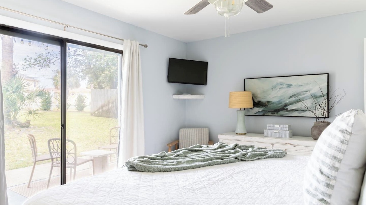 Photo of Bedroom in El Centro Beach