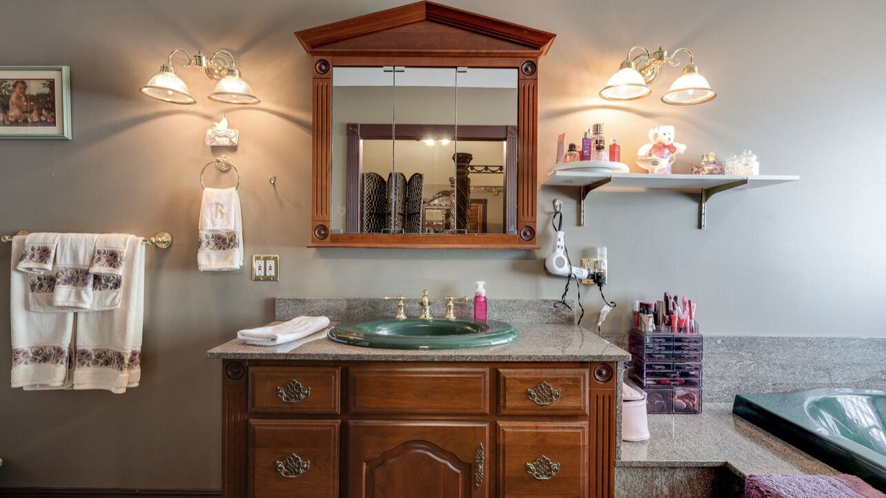 Photo of Bathroom in McNeill