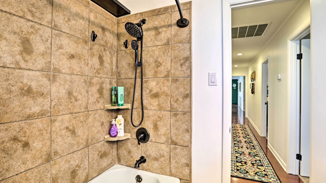 Photo of Bathroom in Marianna