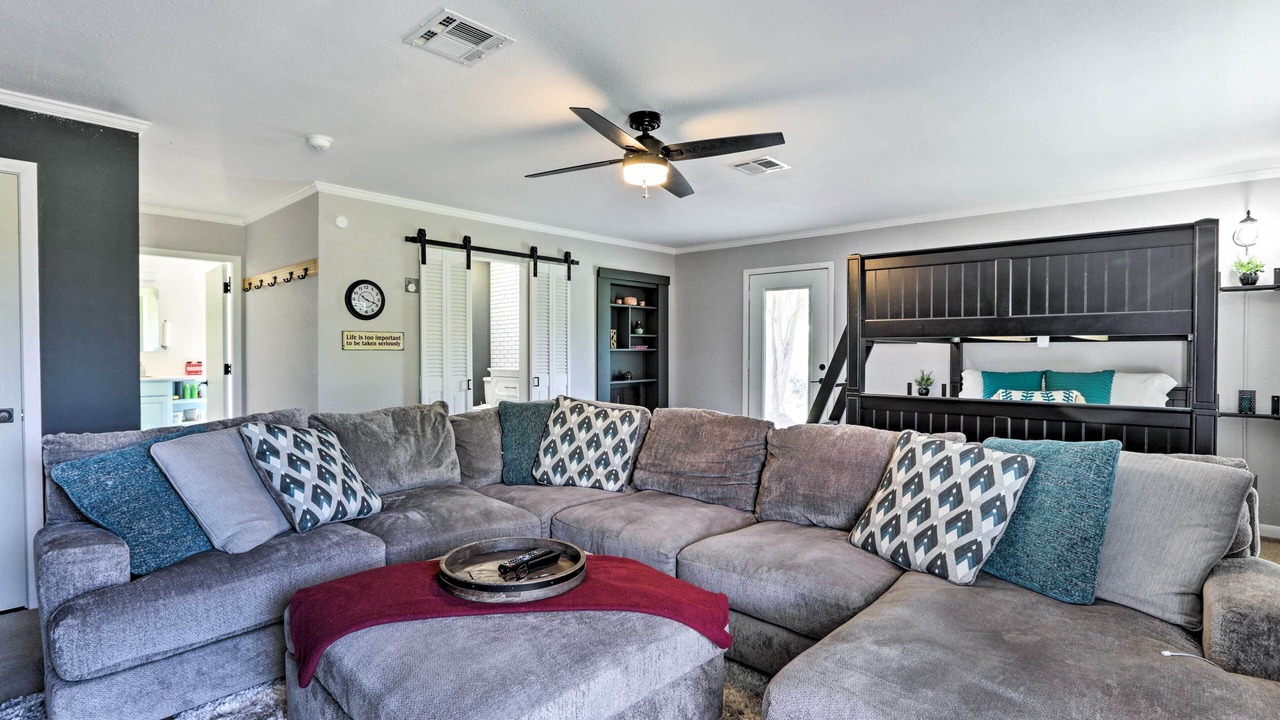 Photo of Livingroom in Marianna