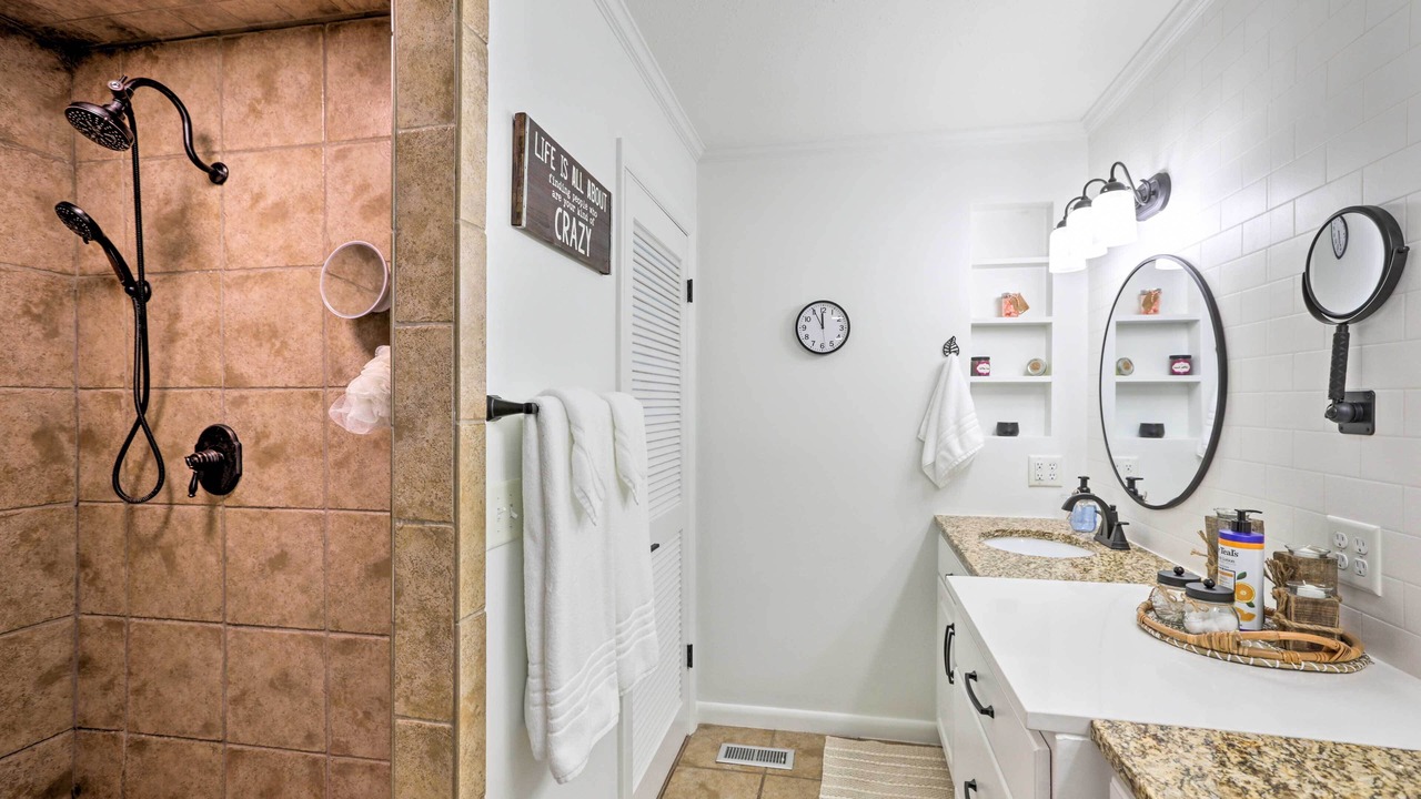 Photo of Bathroom in Marianna