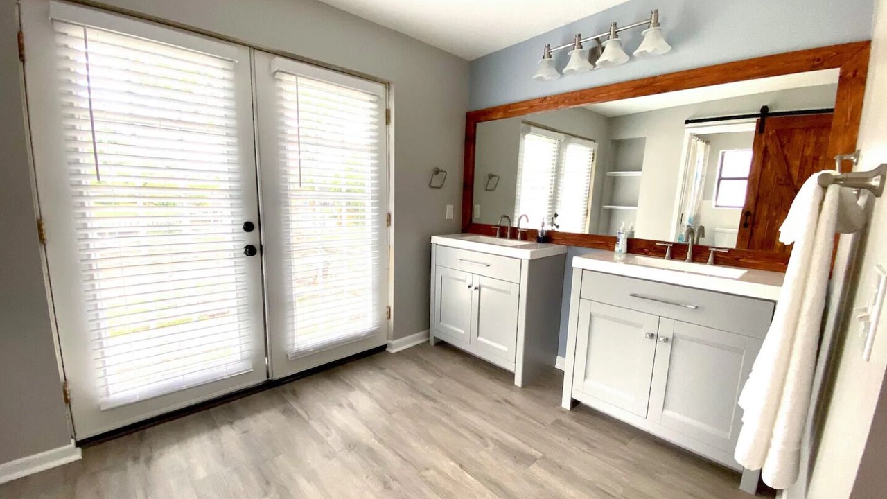 Photo of Bathroom in Woodlawn