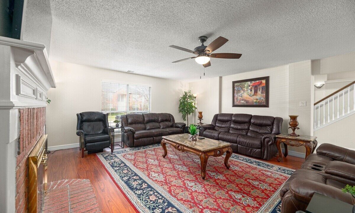 Photo of Livingroom in Allen
