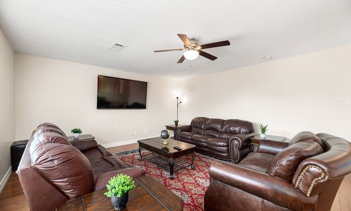 Photo of Livingroom in Allen