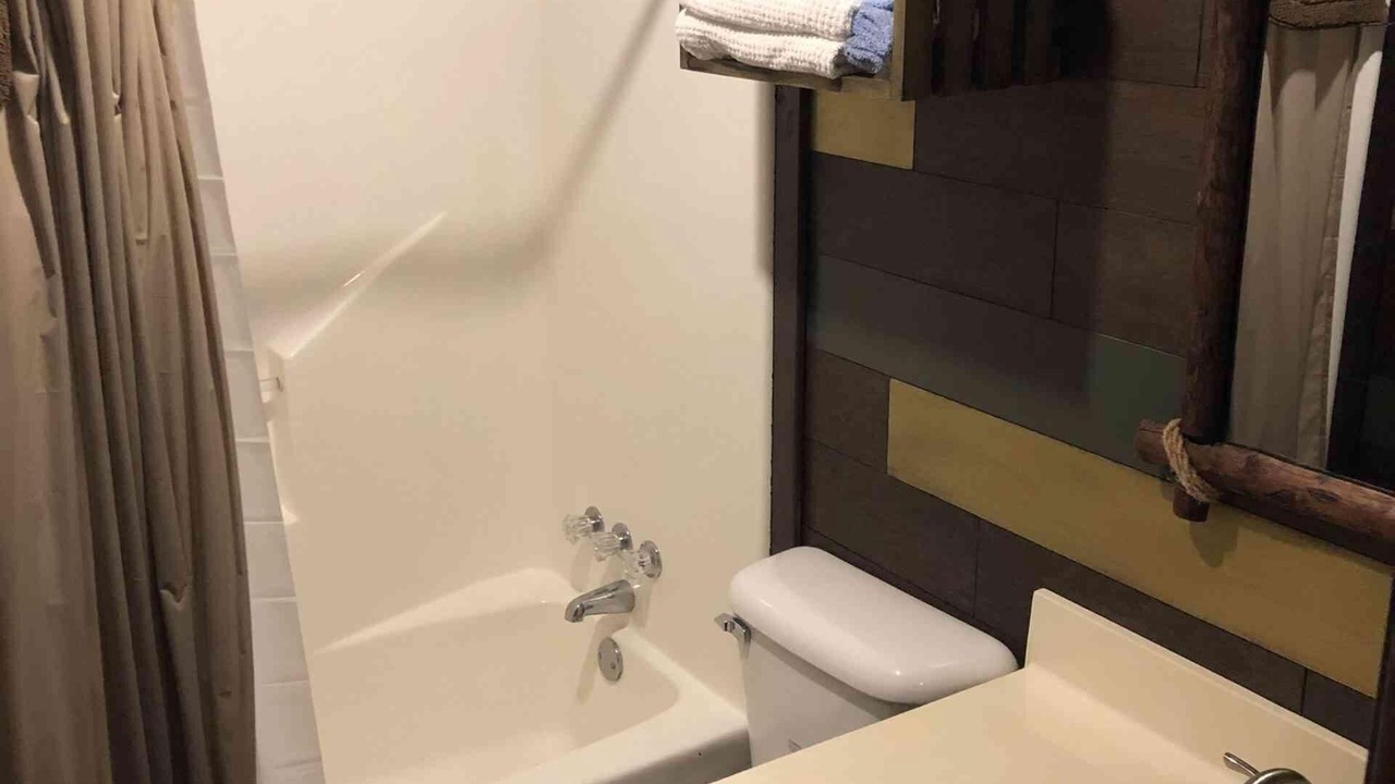 Photo of Bathroom in Mead
