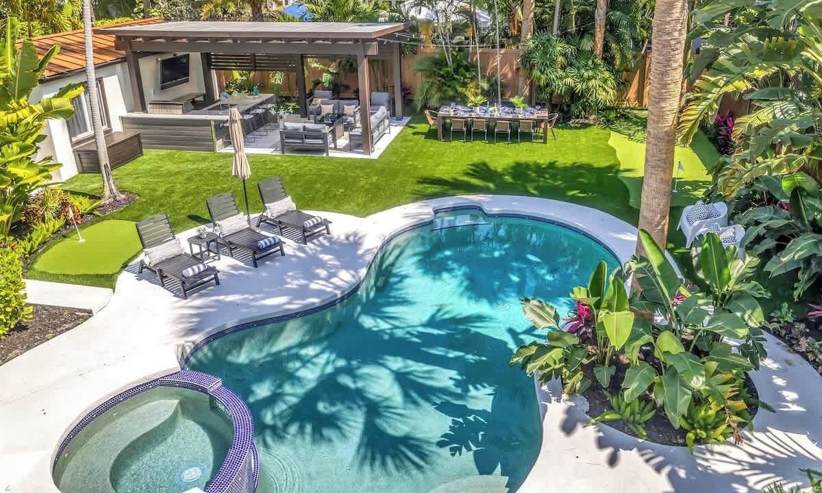 Photo of Outdoor in Beverly Heights