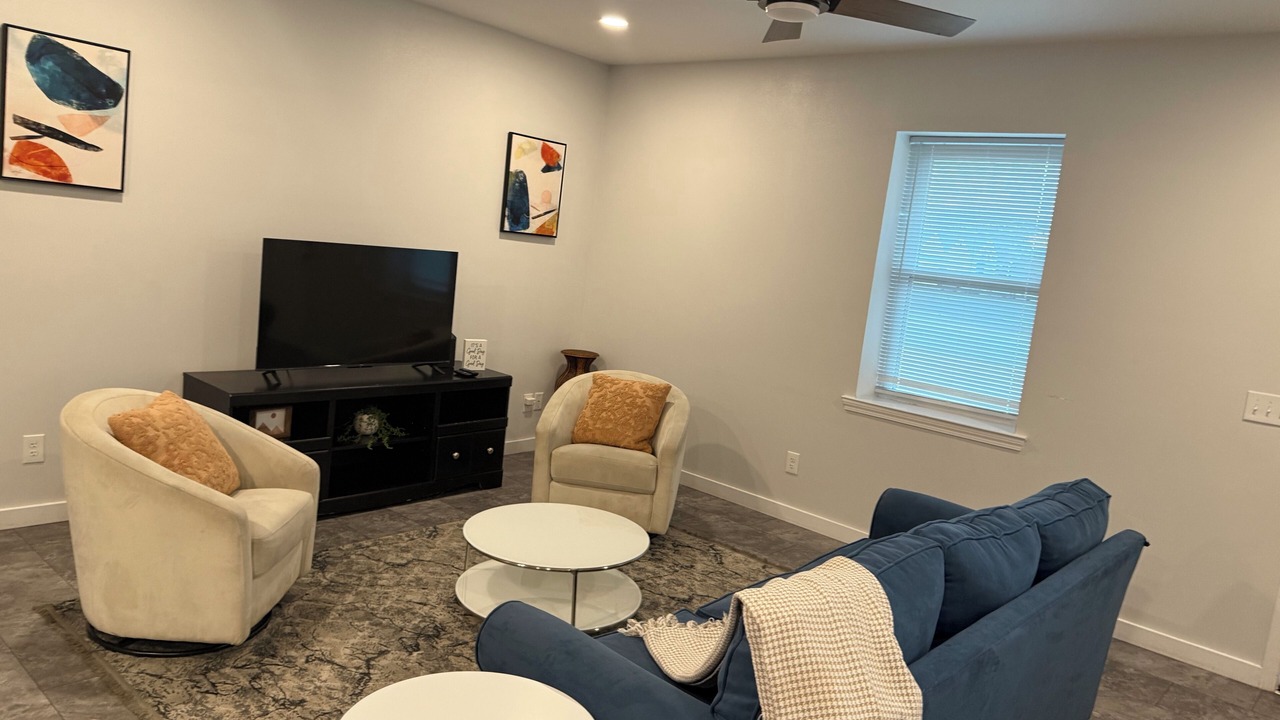 Photo of Livingroom in Northwest Pensacola