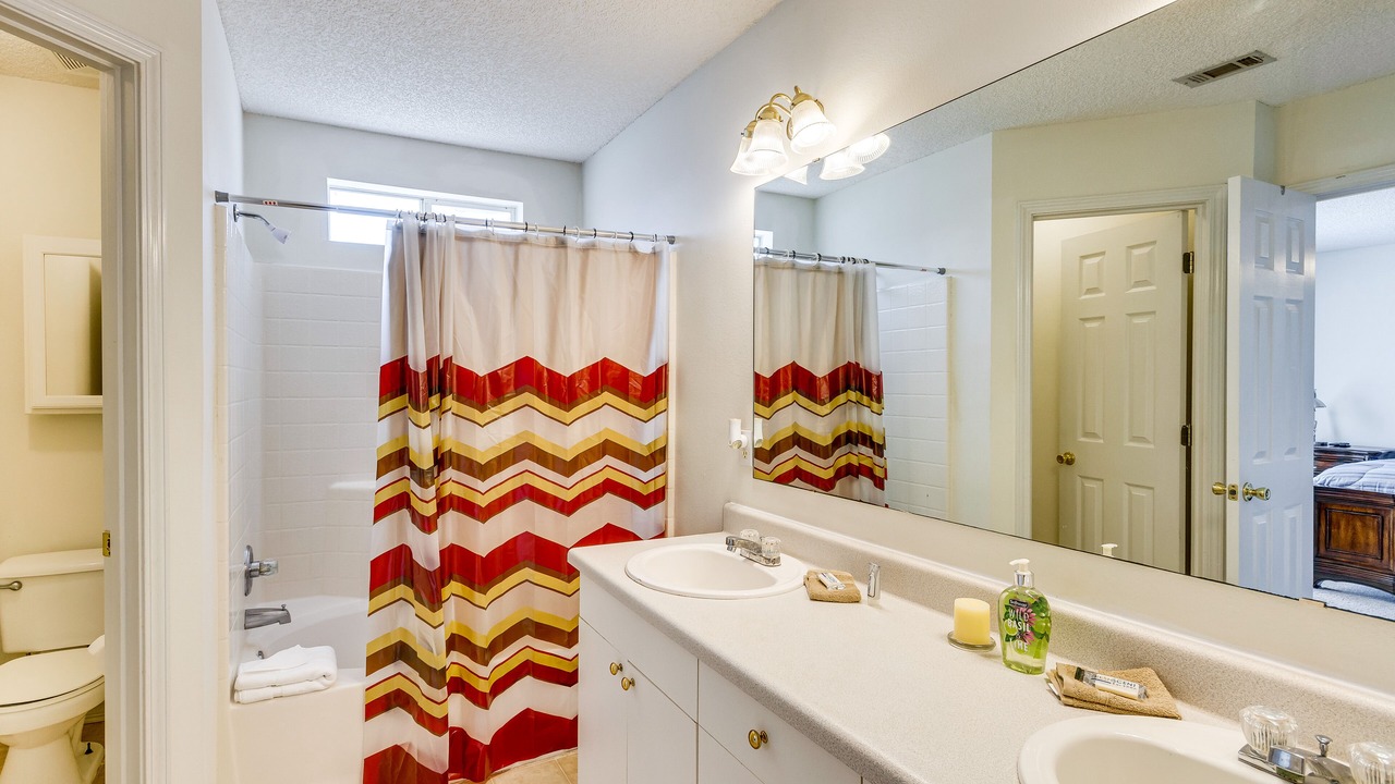 Photo of Bathroom in Navarre