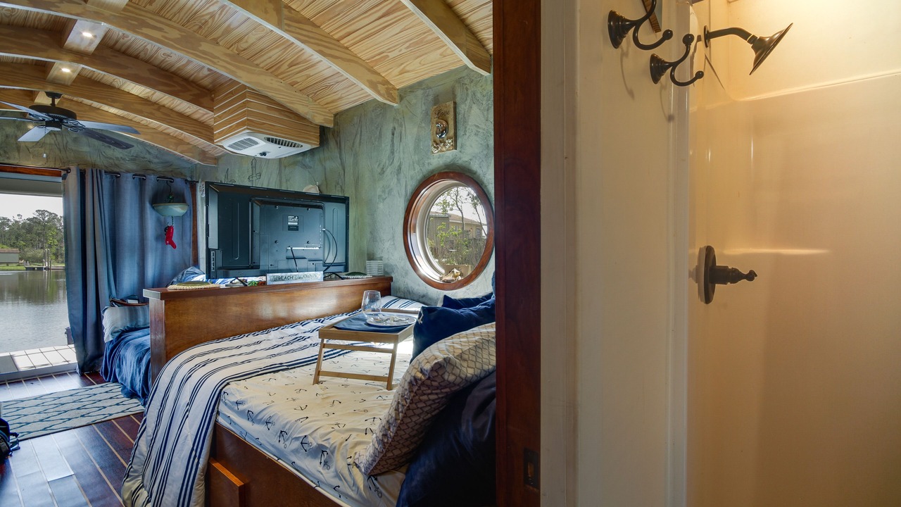 Photo of Bedroom in Shoreline Park