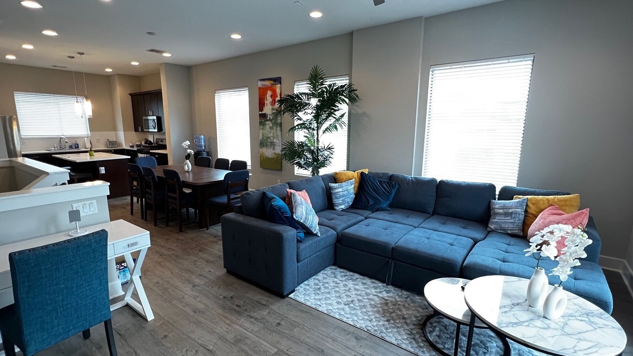 Photo of Livingroom in East Downtown Houston