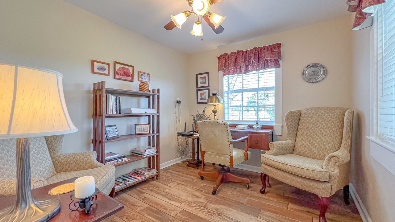 Photo of Livingroom in Clarksville