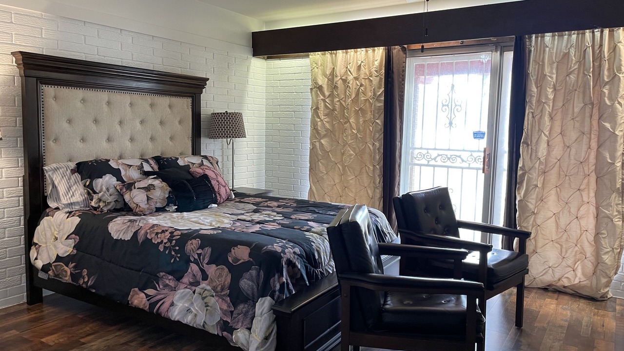 Photo of Bedroom in Tougaloo