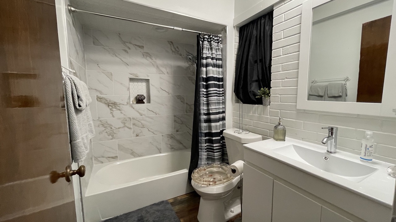 Photo of Bathroom in Tougaloo