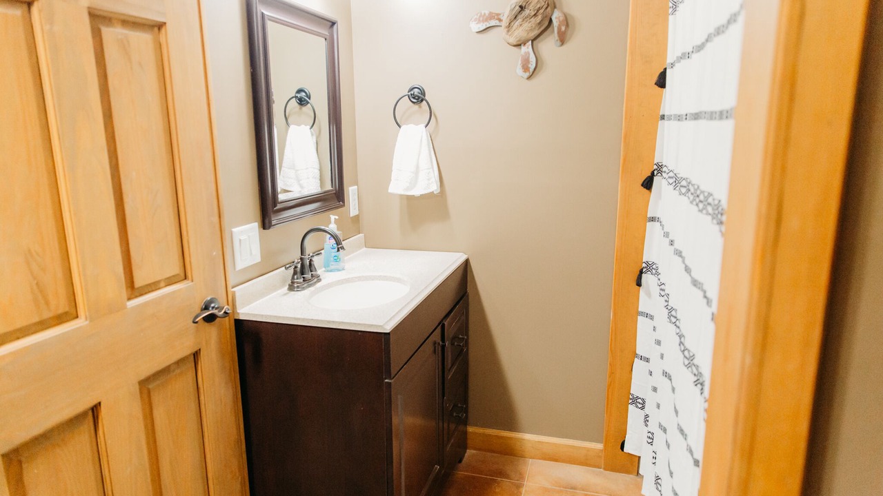 Photo of Bathroom in Tie Plant