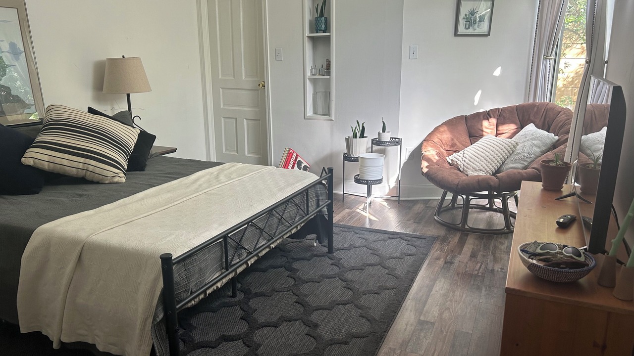 Photo of Bedroom in Lower Garden District