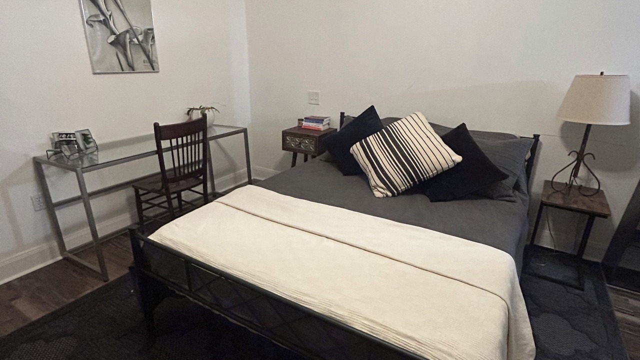 Photo of Bedroom in Lower Garden District