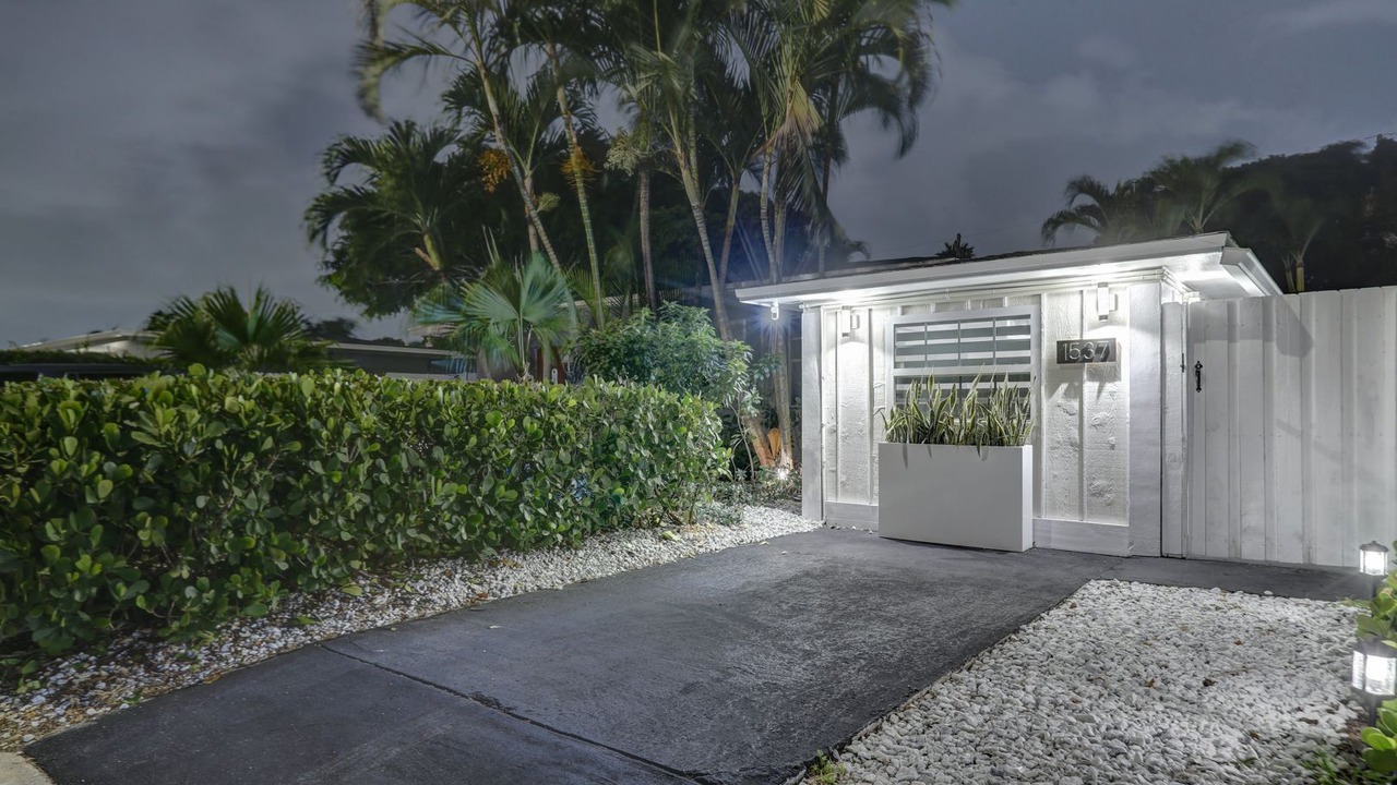 Photo of Outdoor in Poinsettia Heights