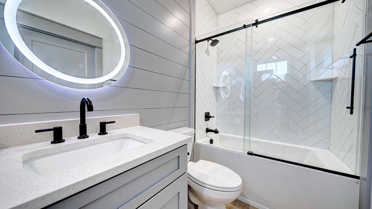 Photo of Bathroom in Crescent Beach