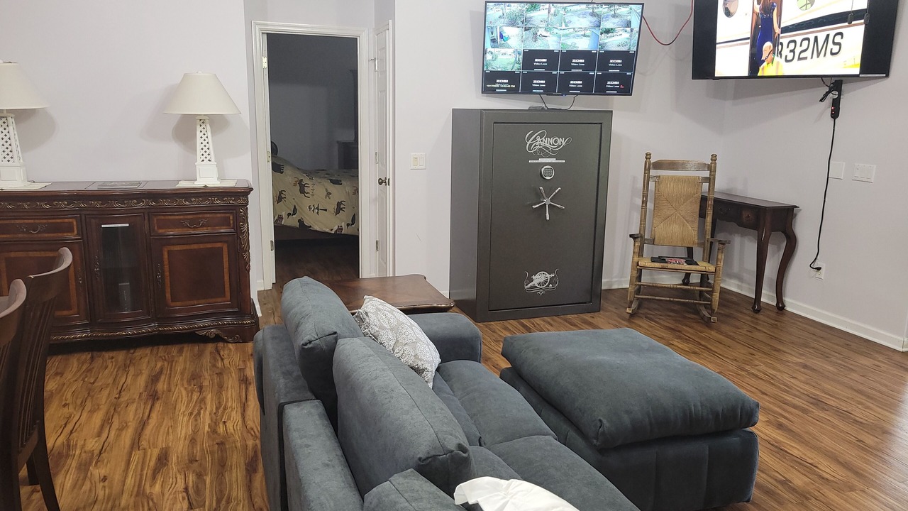 Photo of Livingroom in Charity VIllage