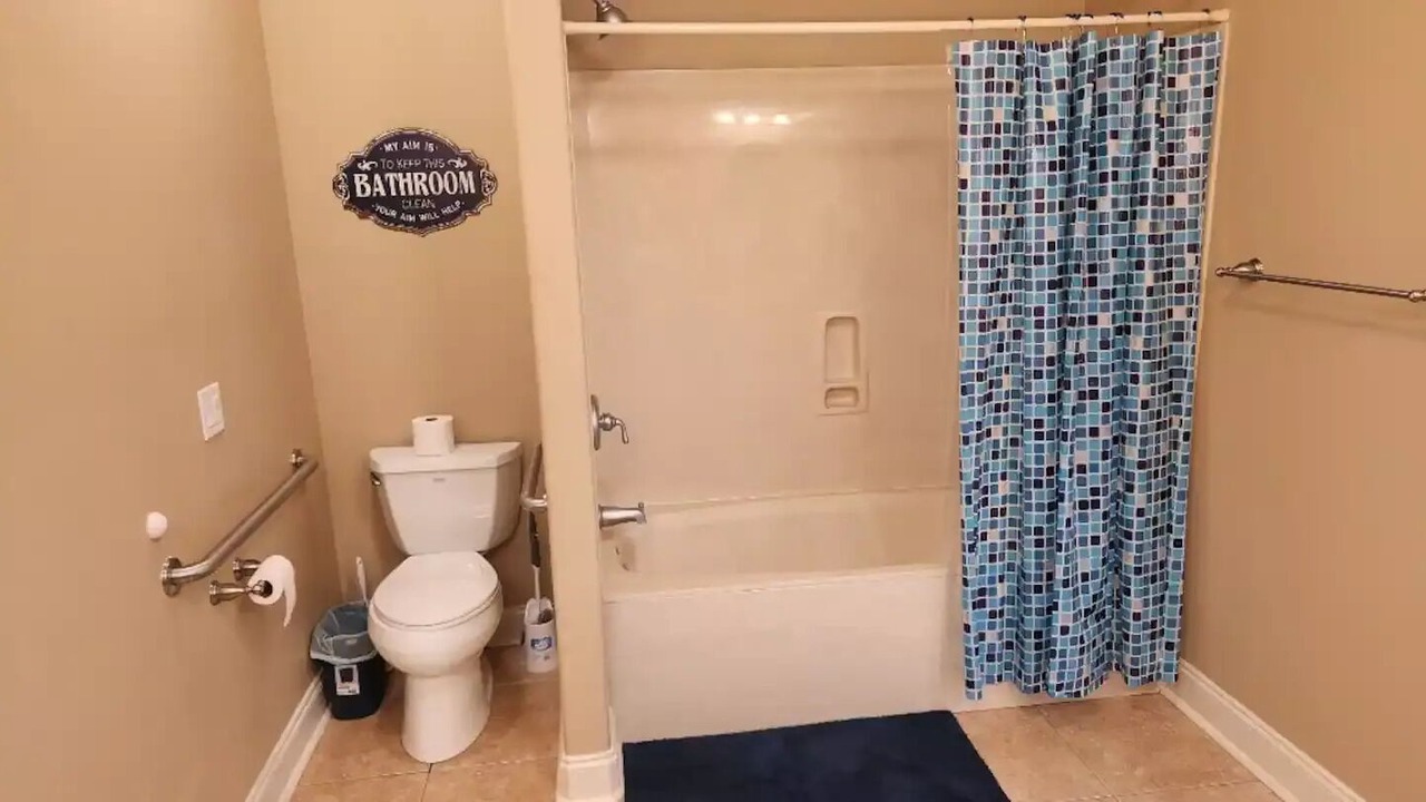 Photo of Bathroom in Niceville