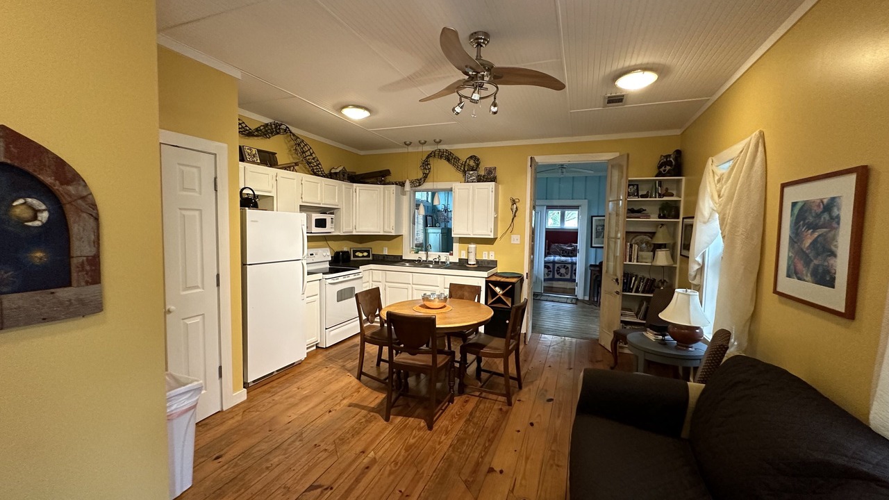 Photo of Livingroom in Old Town