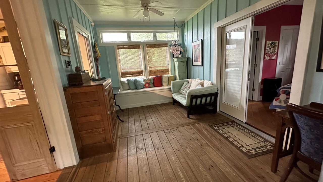 Photo of Livingroom in Old Town