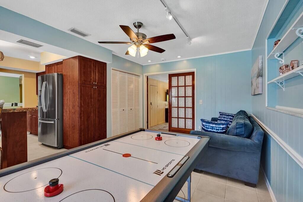 Photo of Bedroom in Coral Ridge Isles