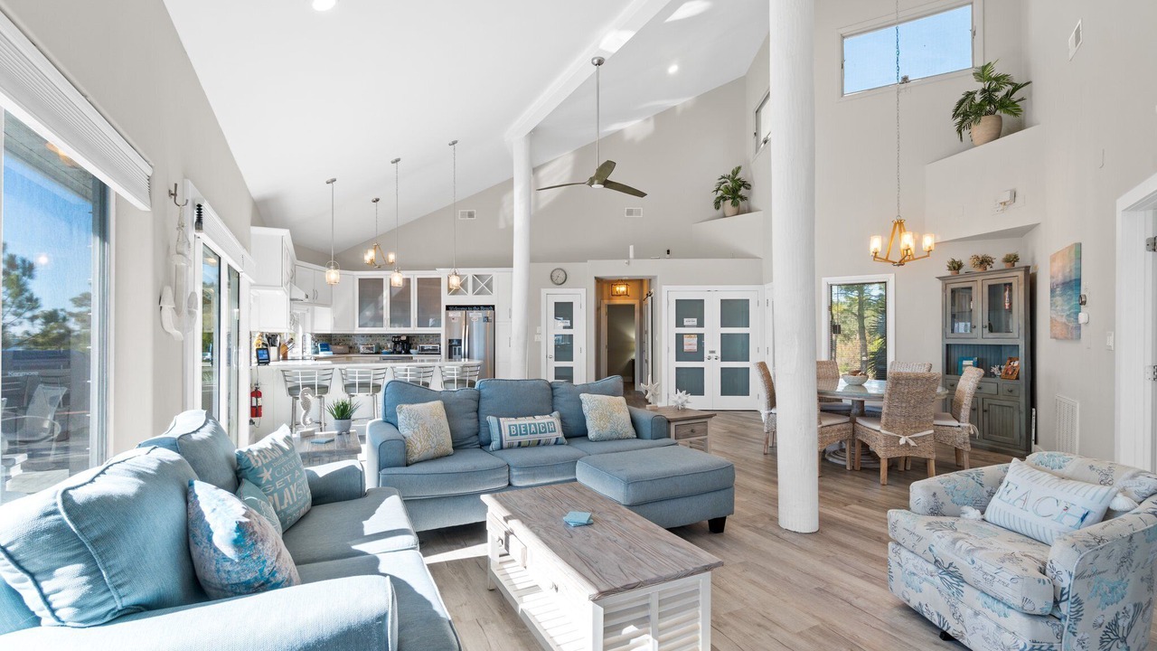 Photo of Livingroom in Mary Esther
