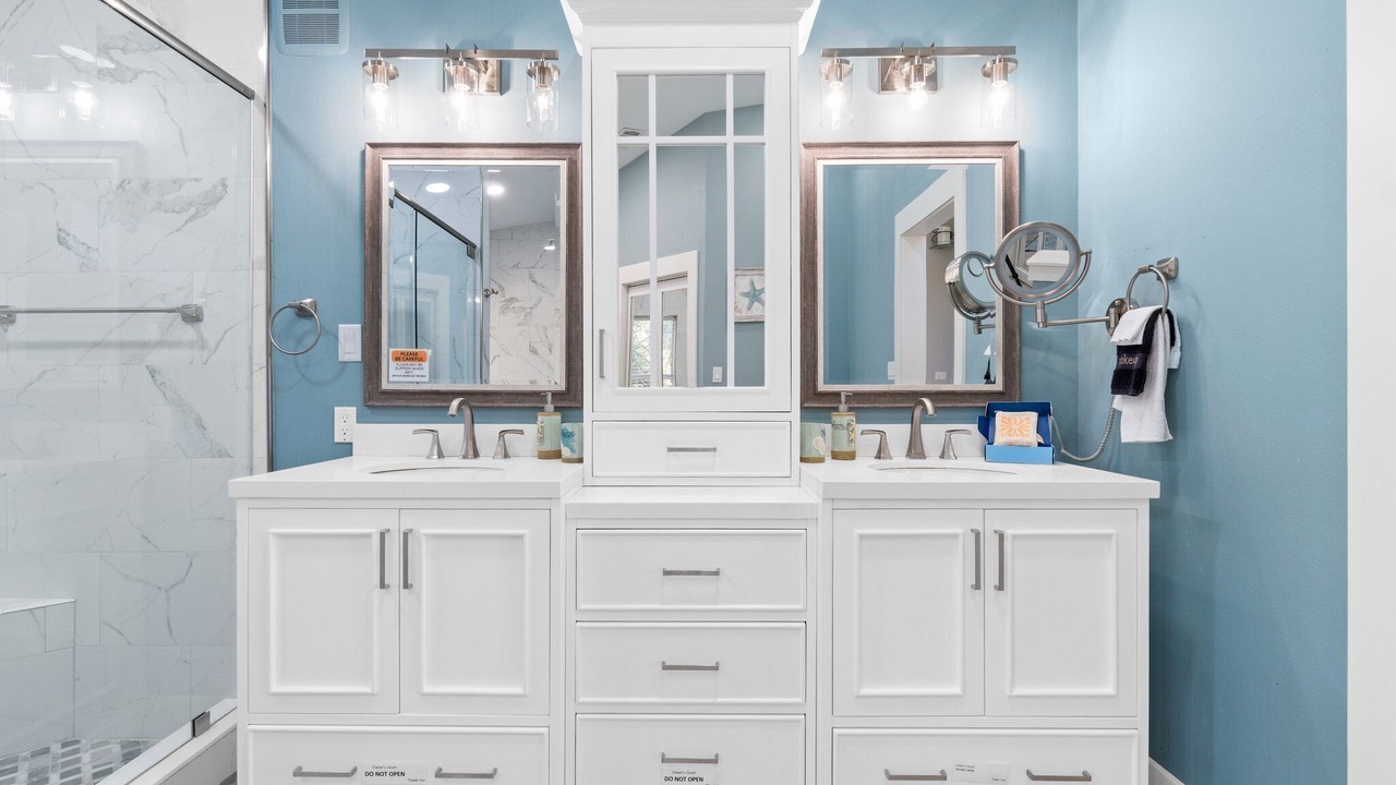 Photo of Bathroom in Mary Esther