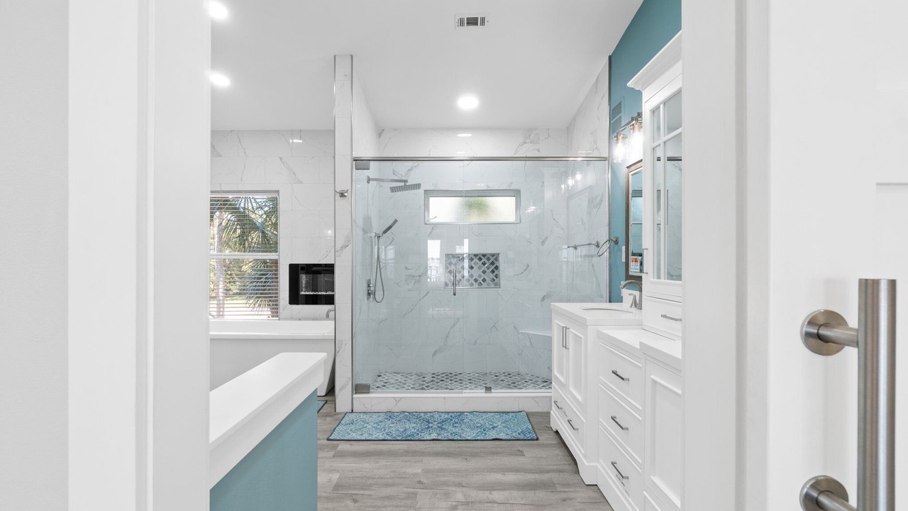 Photo of Bathroom in Mary Esther