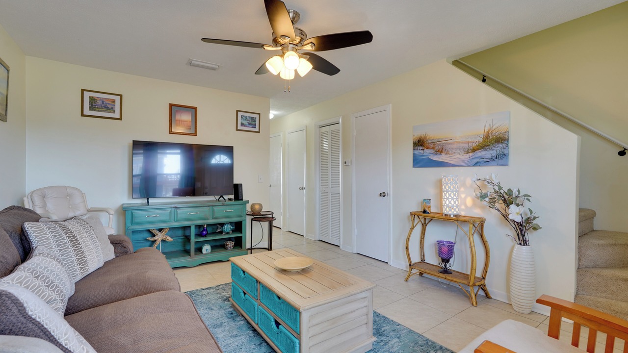 Photo of Livingroom in Parker