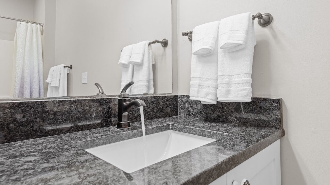 Photo of Bathroom in Crown Colony